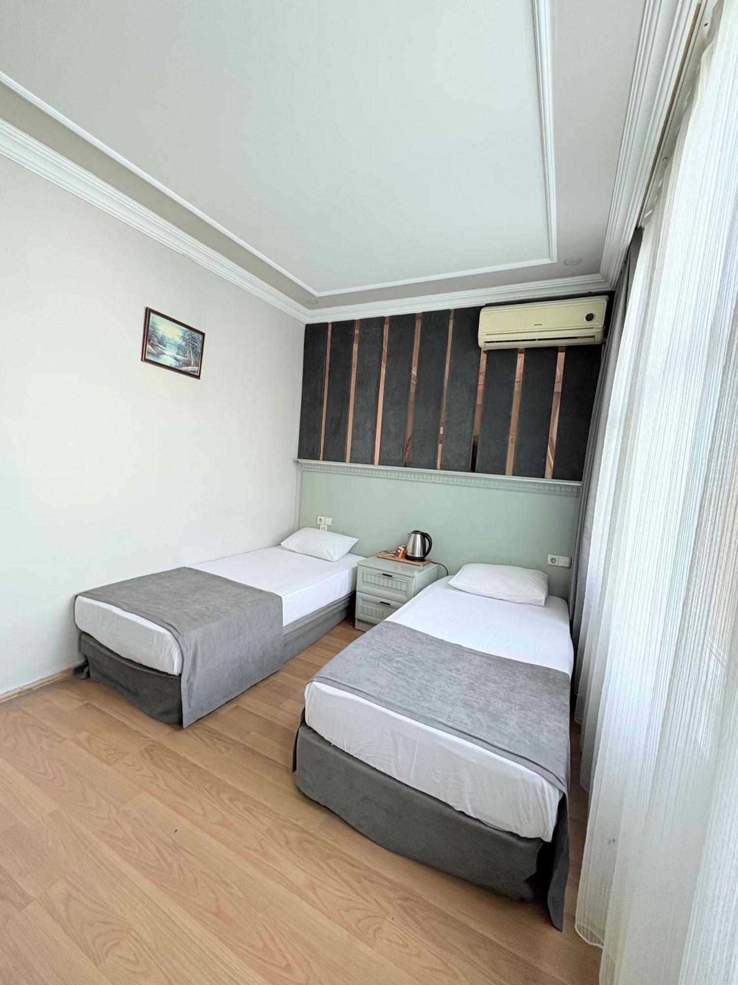 Grand Hurriyet Hotel อิสตันบูล ภายนอก รูปภาพ
