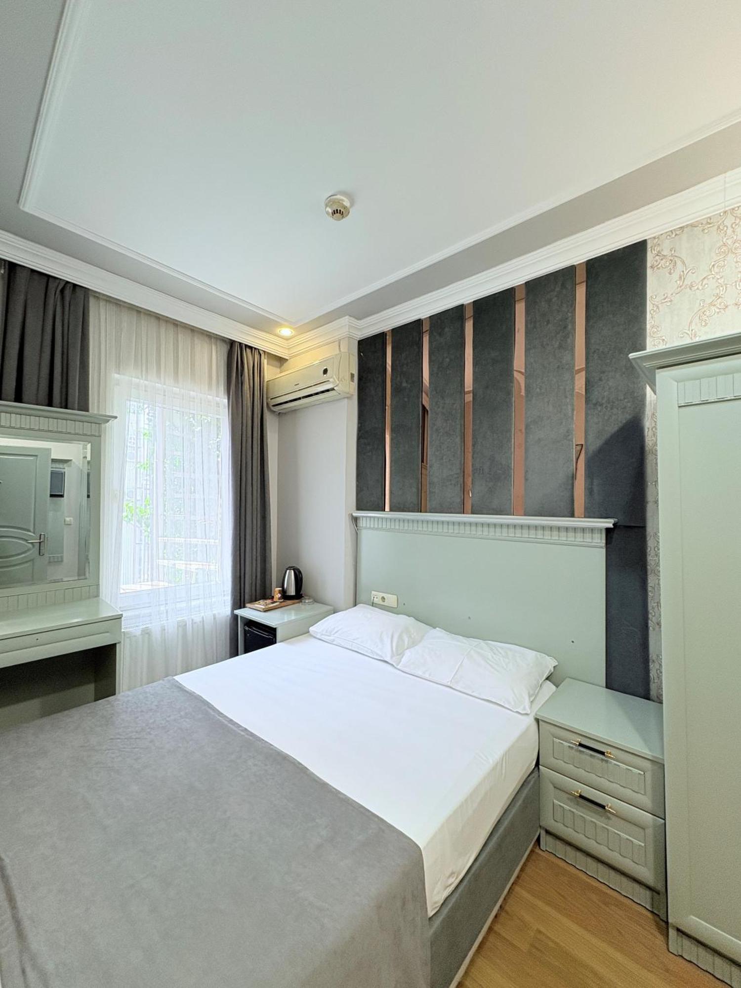 Grand Hurriyet Hotel อิสตันบูล ภายนอก รูปภาพ