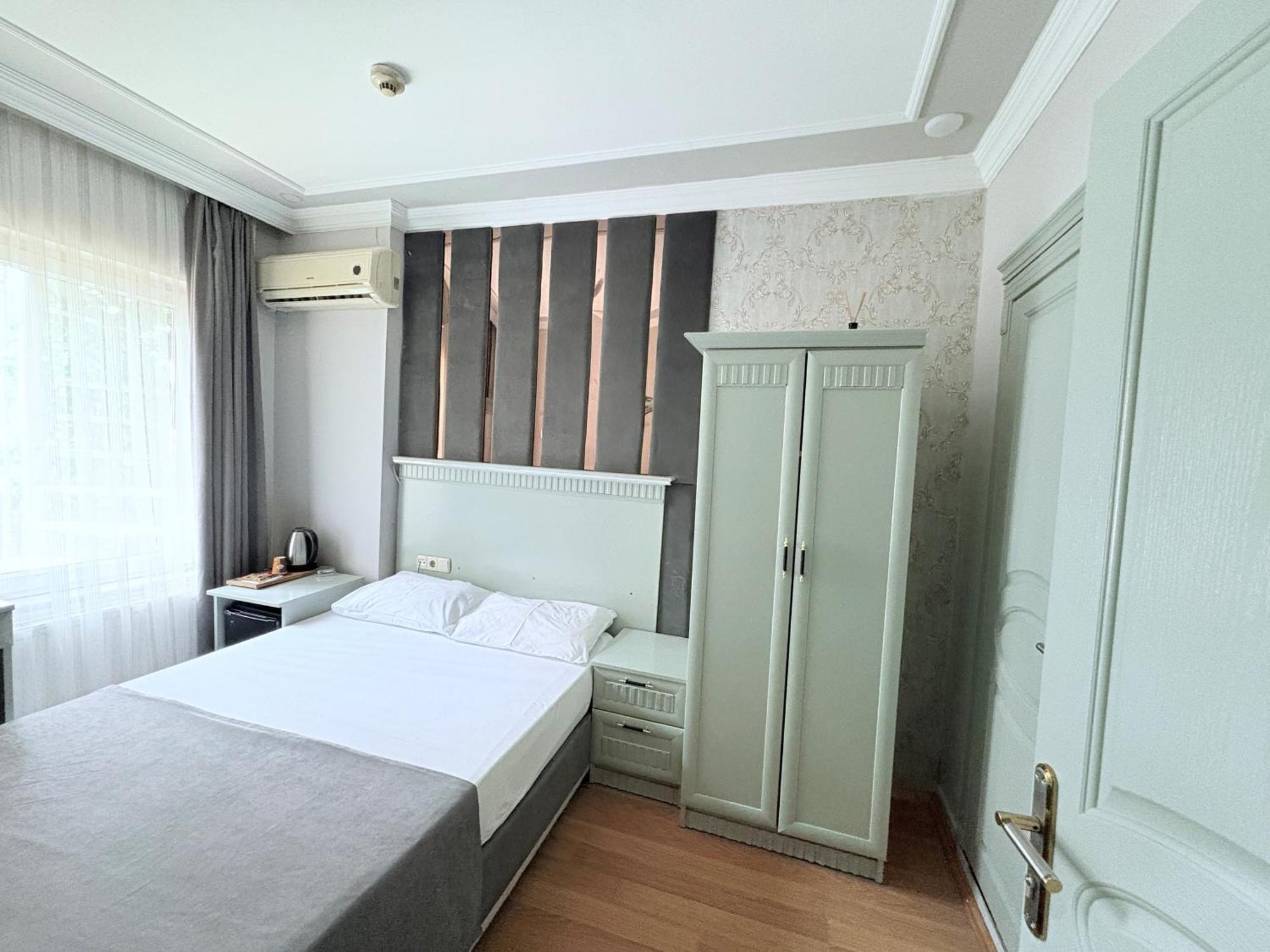 Grand Hurriyet Hotel อิสตันบูล ภายนอก รูปภาพ